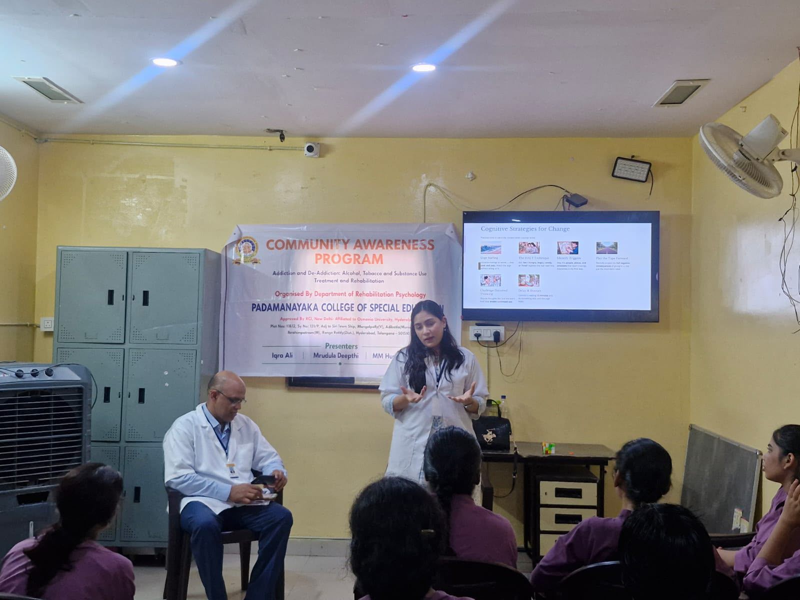 Iqra Ali delivering a workshop on cognitive strategies for change